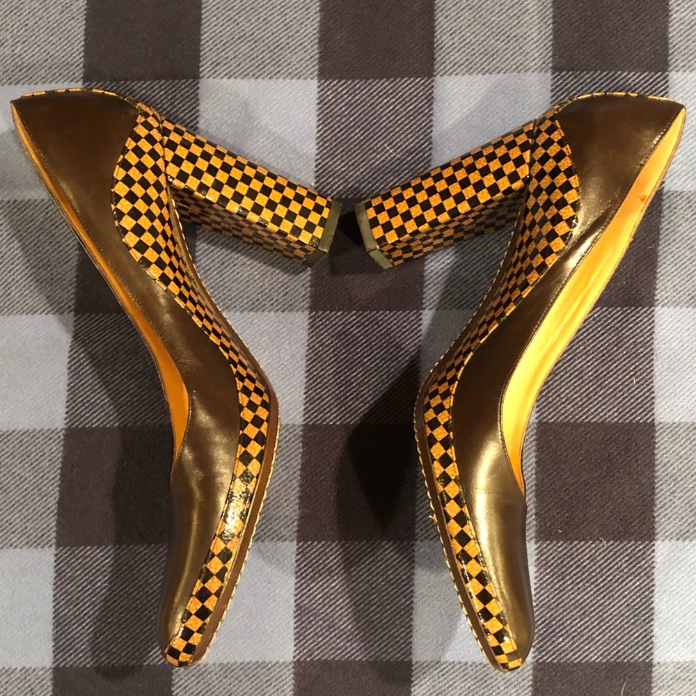 Louis Vuitton Leather Damier Pumps - Picture 3 of 8